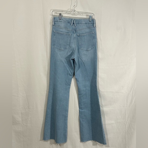 Good American Women’s Jeans Size 4 / 27 Light Wash Flare Raw Hem Stretch Denim - Picture 2 of 6